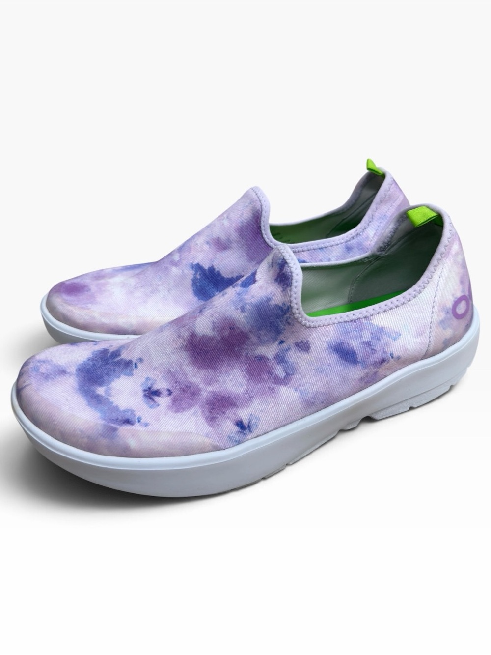 OOFOS OOmg eeZee Low Recovery Shoes Womens 11 Pink Purple Tie Dye Slip On Casual